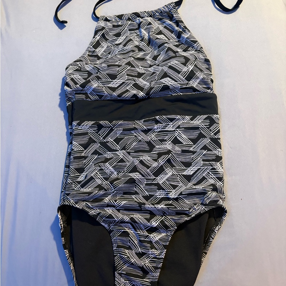 Time and Tru Black and White Woman’s One Piece